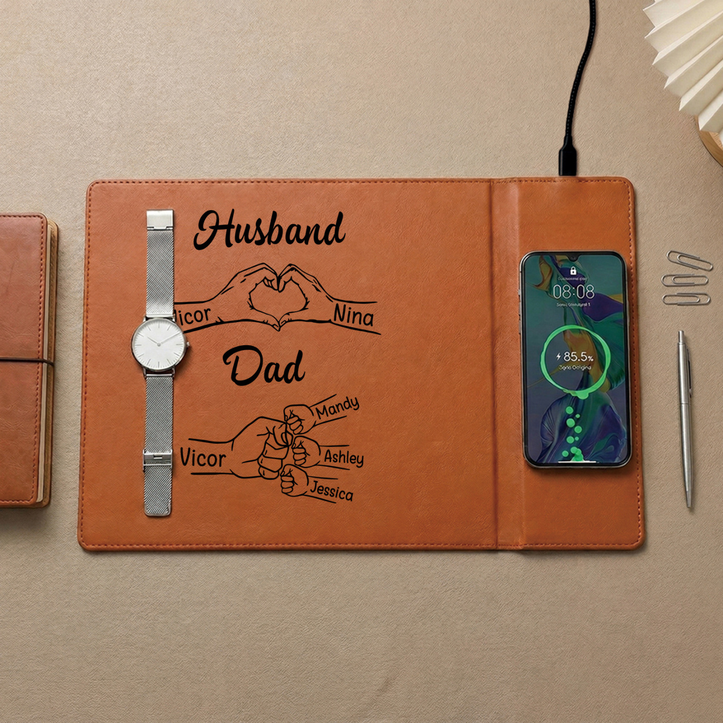 Personalized leather desk mat with wireless charging function, personalized with 1 to 8 names and fist design, Father’s Day gift for dad, husband, grandpa | Jessemade