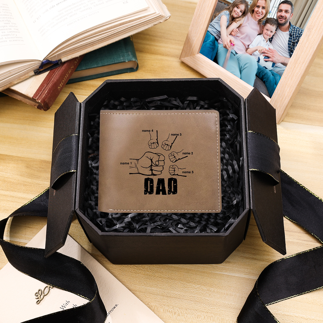 Personalized Leather Mens Wallet Engraved 5 Names Fist Bump Folding Wallet Father's Day Gifts