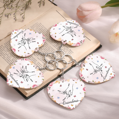 6 Names - Personalized Keychain Customized 6 Names and 1 Text Hand in Hand Keychain Gift for Grandma/Mom