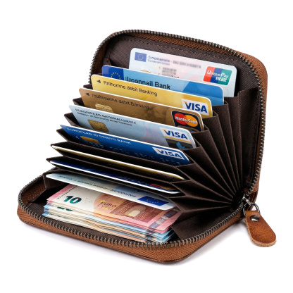 Personalized Genuine Leather Card Holder Custom with 1–6 Names and Fists Zippered Wallet for the Best Dad Grandpa