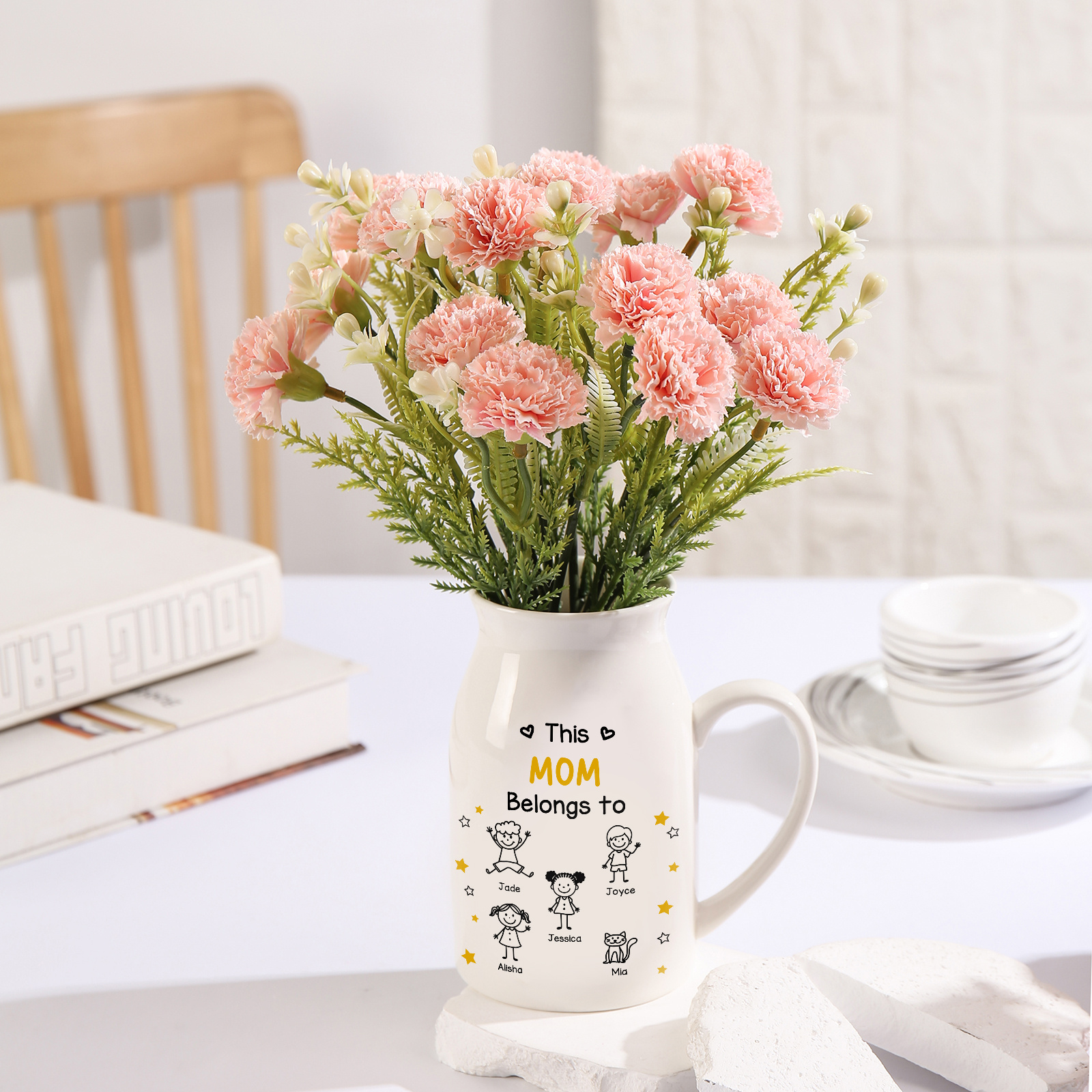 Personalized Ceramic Vase For Grandma Or Mom Customizable With 1-10 Names and Child Figures