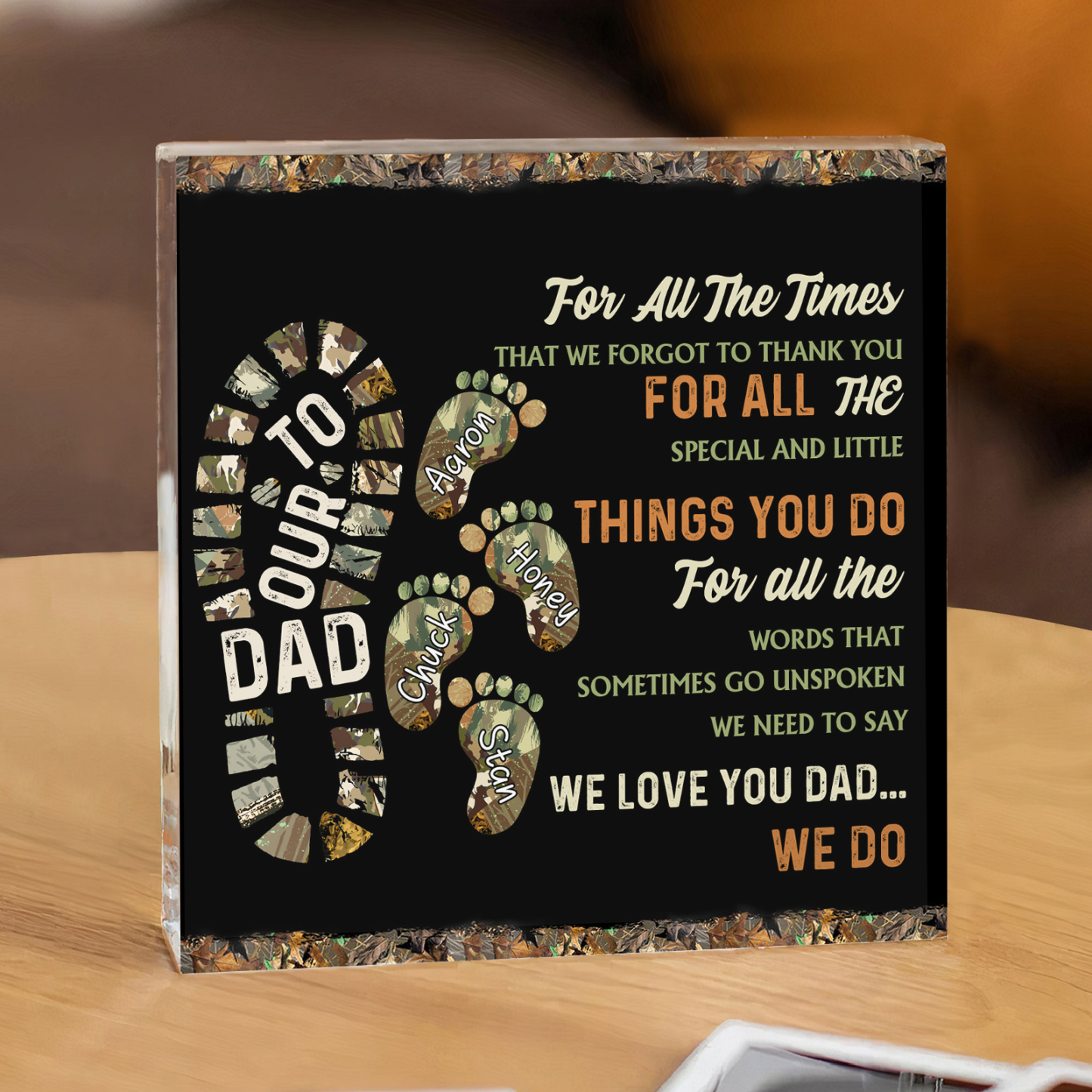 Jessemade UK 4 Names - Personalized Footprint Pattern Family Acrylic Keepsake Customized Name Acrylic Home Decor Gift for Dad 21.99 n4