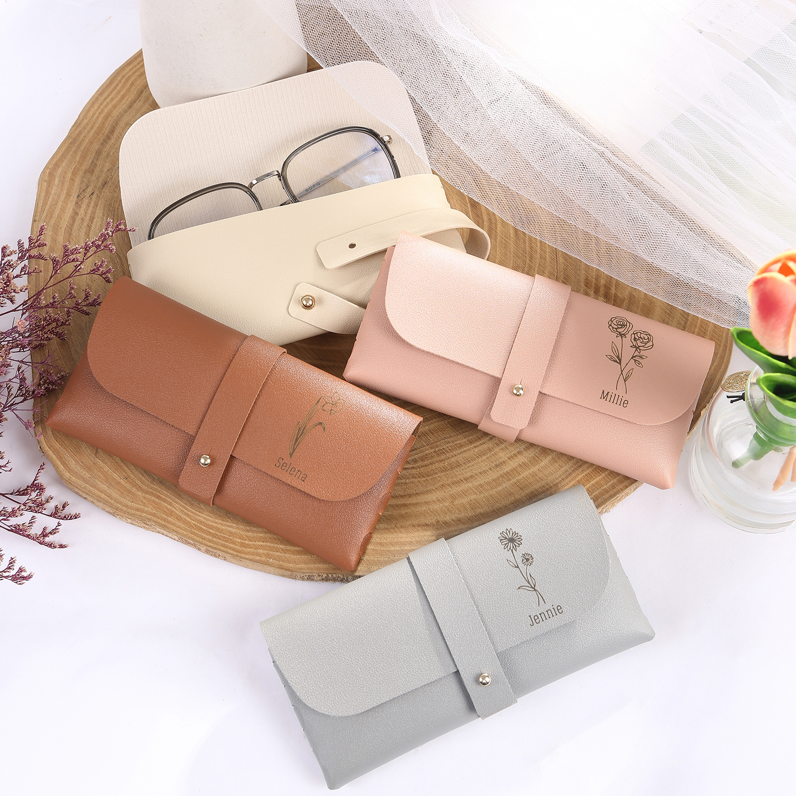 Personalized Glasses Case – Custom Name & Birth Flower, Available in Pink, Brown, Beige, and Blue | Jessemade