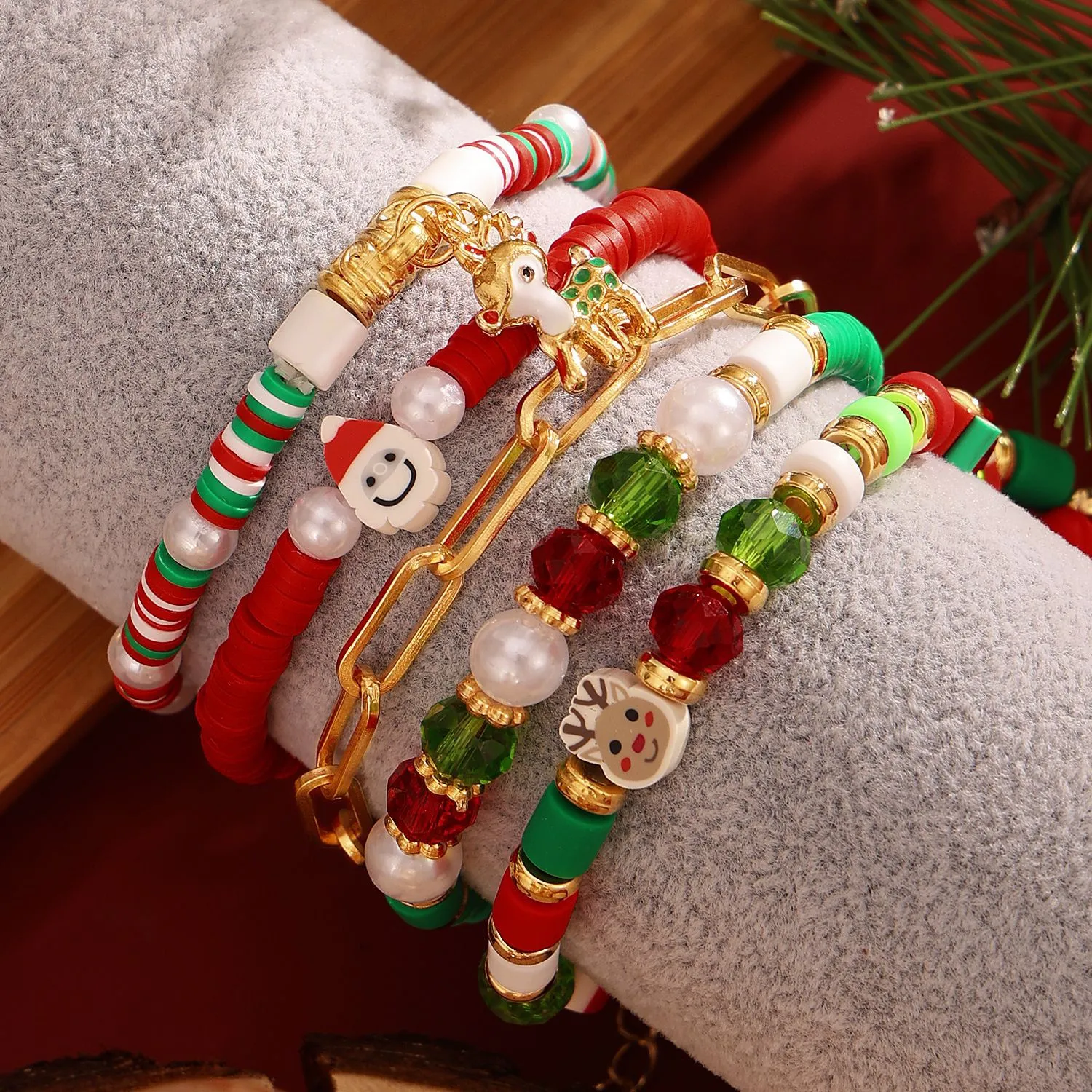 Festive Christmas Charm Bracelet Set with Santa and Reindeer – Fun Gift for Kids and Teens | Jessemade