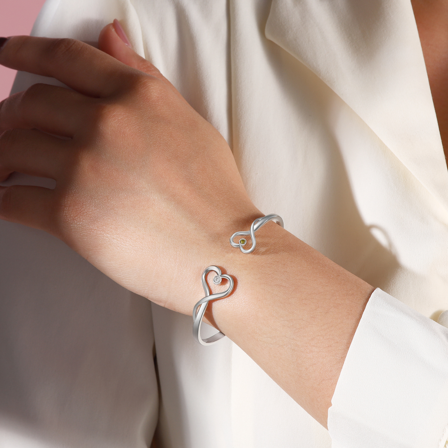 Simulated Birthstone Chart Bracelet – Personalized Birthstone & Text – Custom Gift for Mom, Daughter & Family