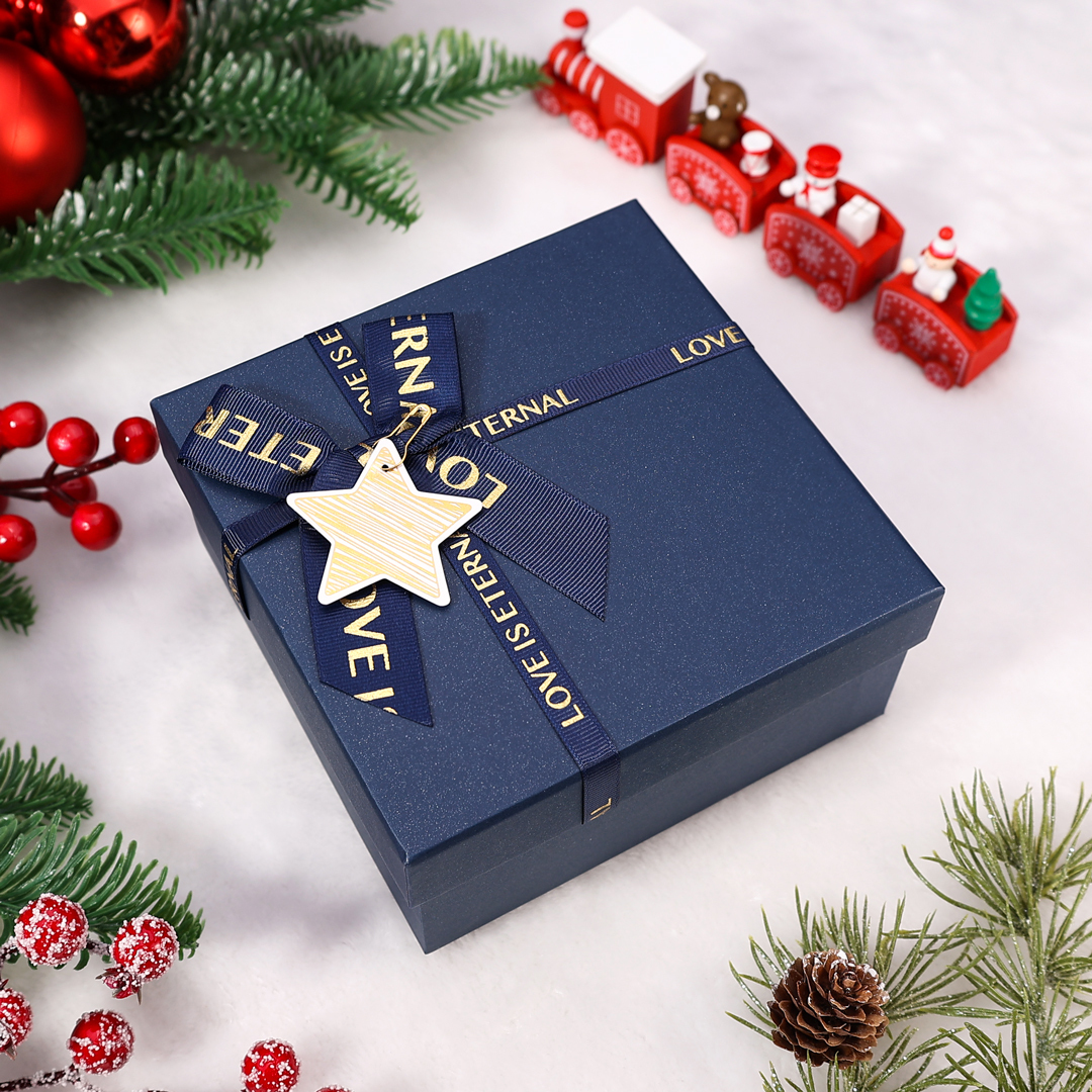 Personalized Men’s Wallet, Card, Keyring & Pen Set – Custom Gift Box with 3 Photos, 1 Name, 1 Letter, and 2 Texts – Valentine’s Day Gift for Him | Jessemade