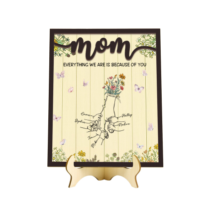 7 Names - Personalized Customizable Text Home Frame Wooden Ornament Holding Hands Flower Elements Style Ornament for Mom