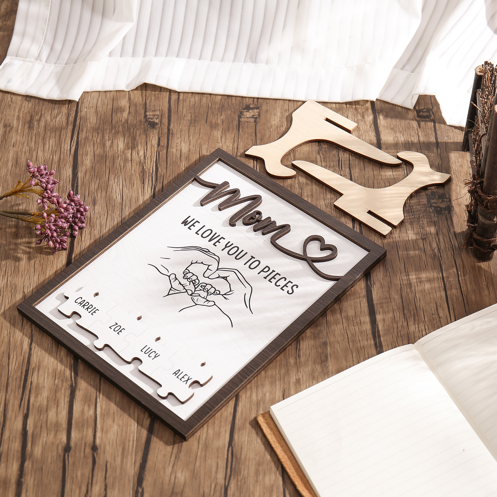 4 Names - Personalized Home Frame Wooden Ornaments Holding Hands Flower Elements Style Ornaments Home Decor for Mom