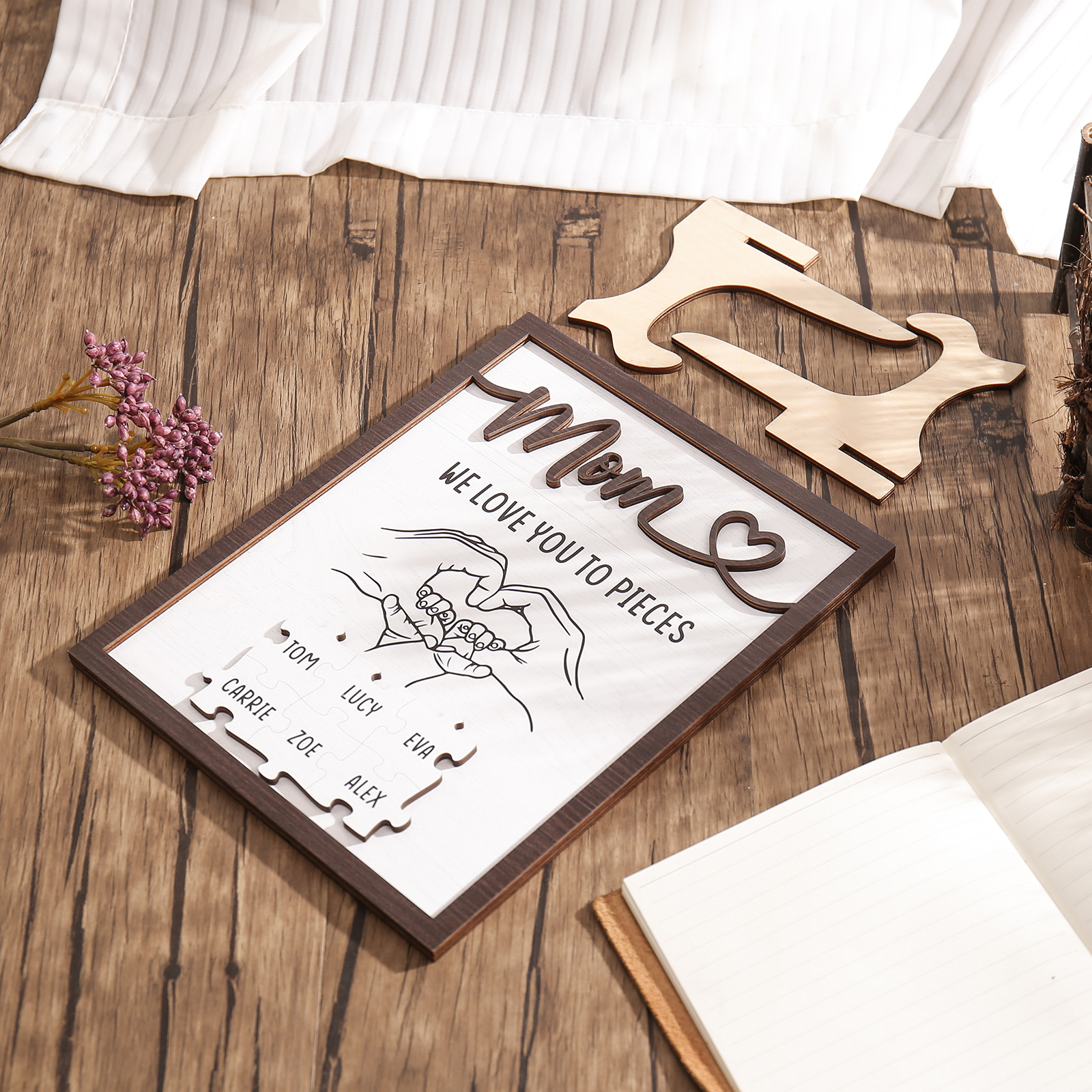 6 Names - Personalized Home Frame Wooden Ornaments Holding Hands Flower Elements Style Ornaments Home Decor for Mom