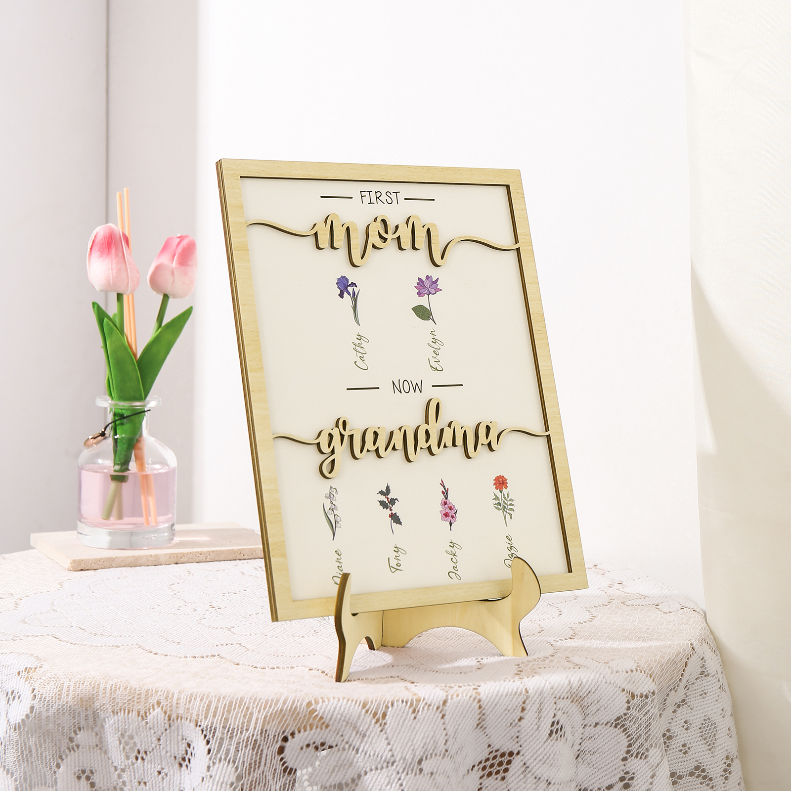 6 Names - Personalized Customized Birth Flower Home Frame Wooden Decoration for Mom/Grandma