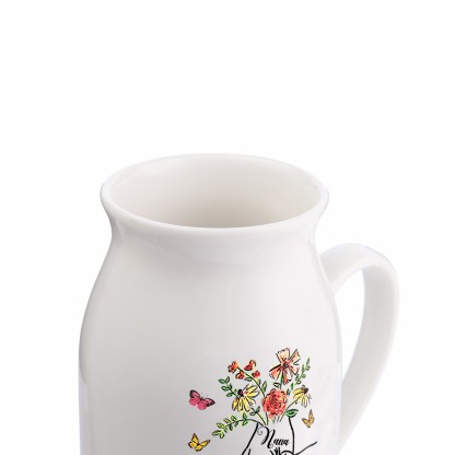 3 Names - Personalized Beautiful Flower Hand Butterfly Style Ceramic Vase with Customizable Names As a Mother's Day Gift For Mom
