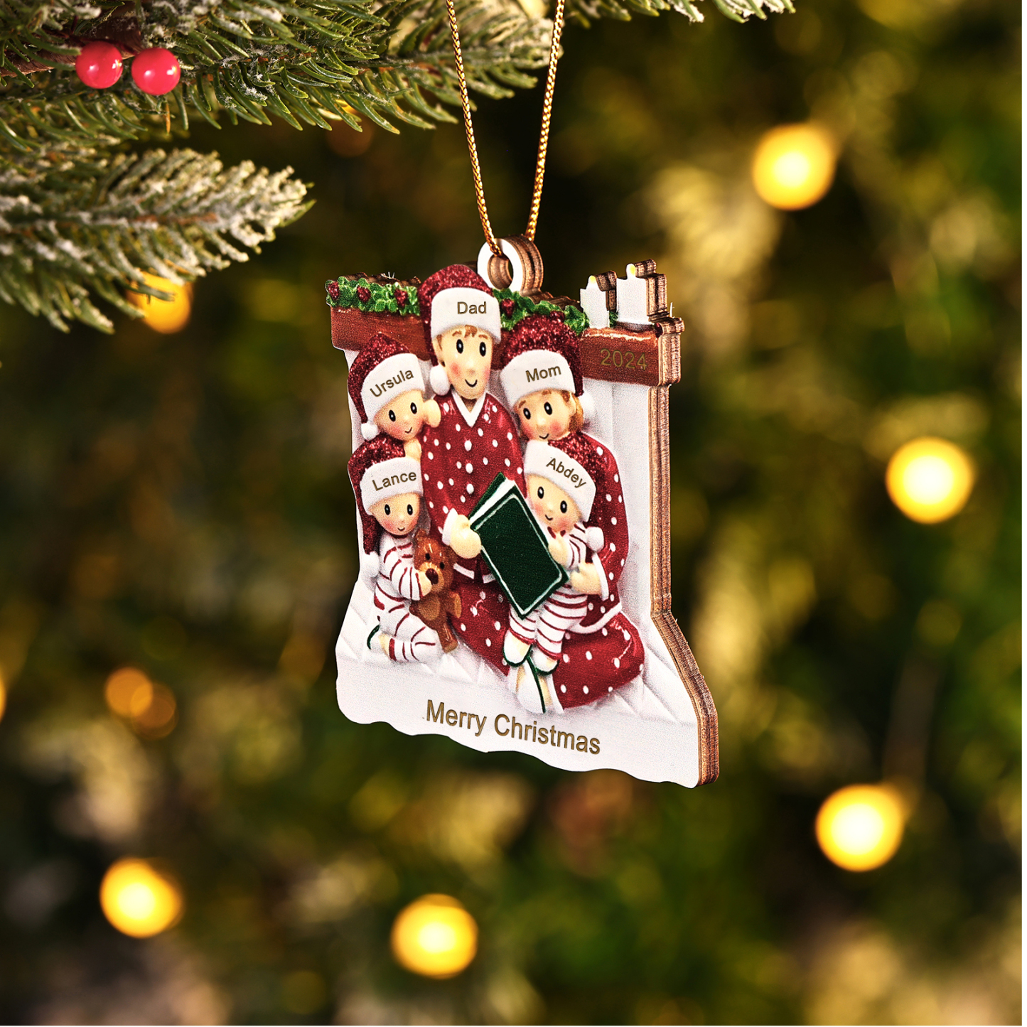Personalized Wooden Family Reading Christmas Ornament with Custom 3 Names & 1 Text & Date Christmas Gift for Family | Jessemade