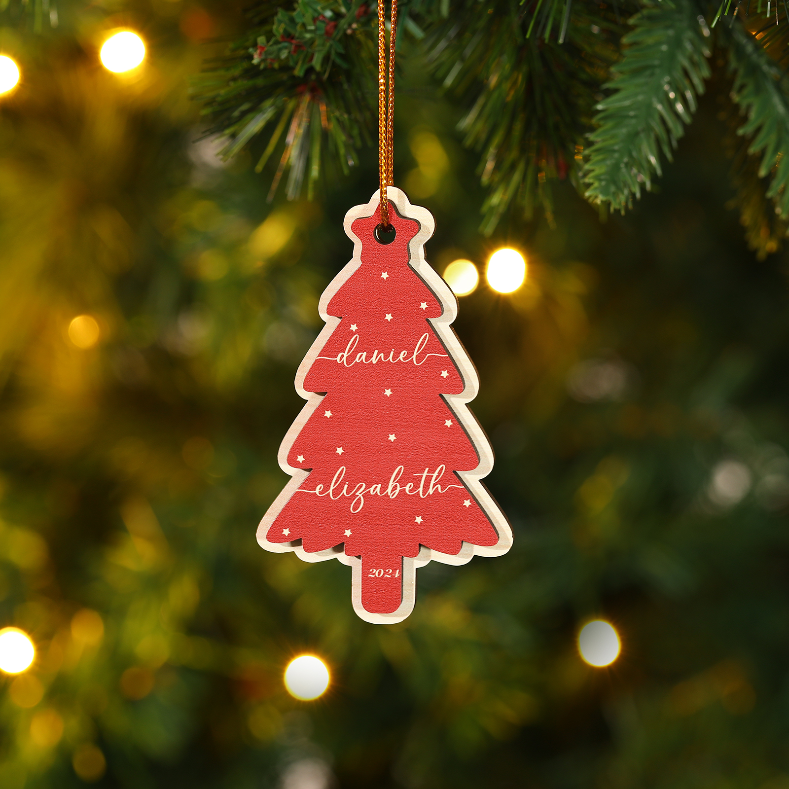 Personalised Family Christmas Ornament -Custom 1-6 Names Red Wooden Tree Gift for Family | Jessemade