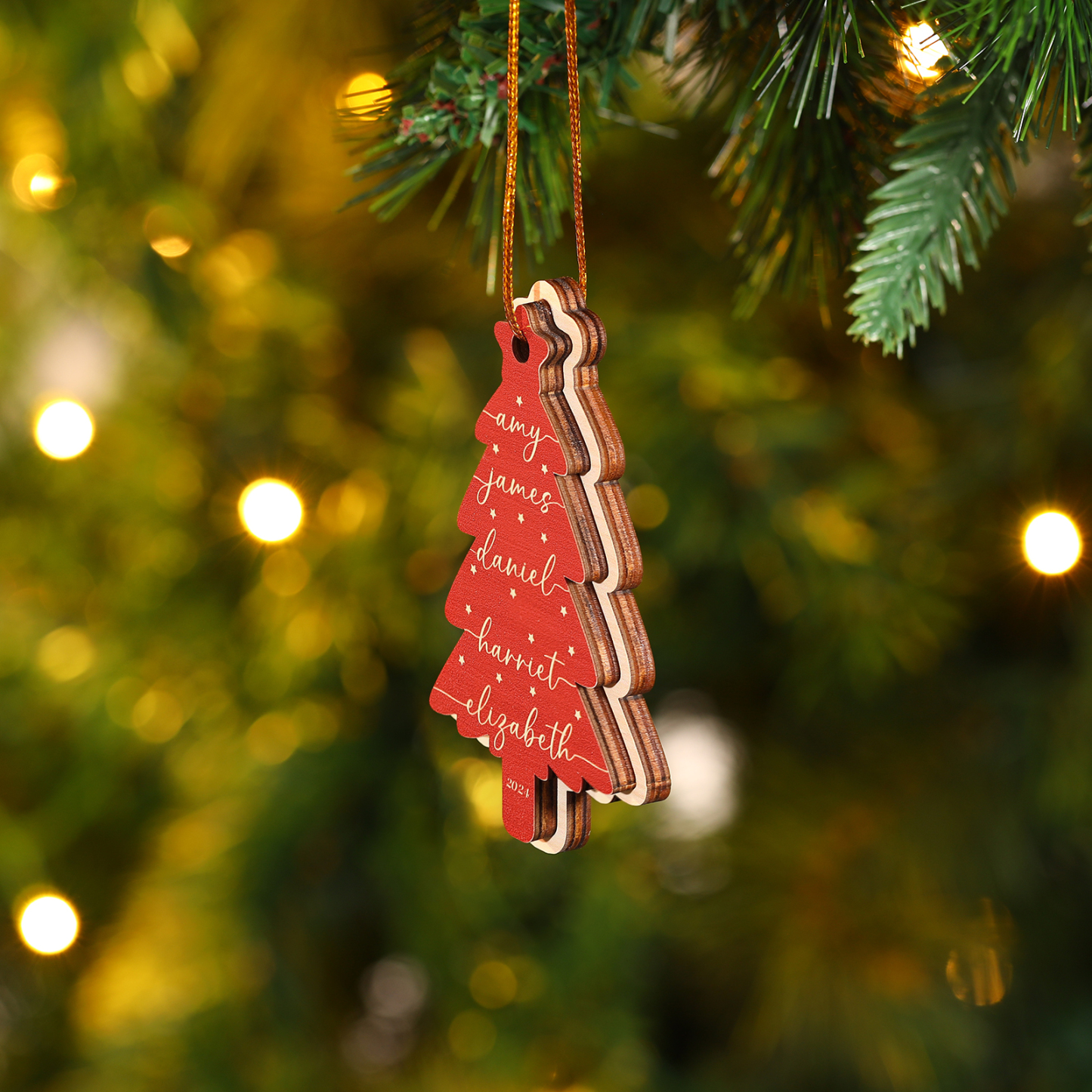 Personalised Family Christmas Ornament -Custom 1-6 Names Red Wooden Tree Gift for Family | Jessemade