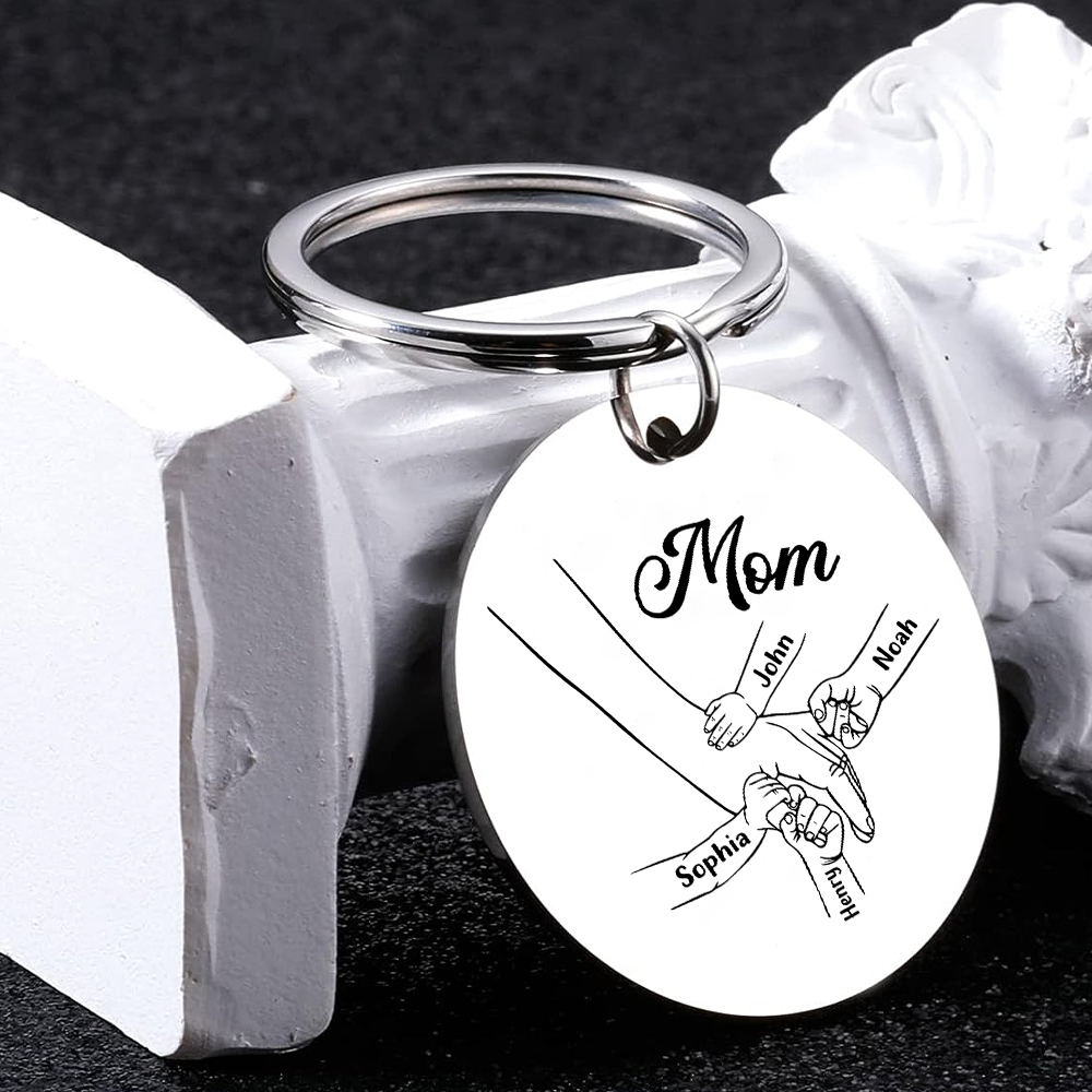 4 Names Personalized Charm Keychain Mom Hooking Engrave Text Special Gift For Mother