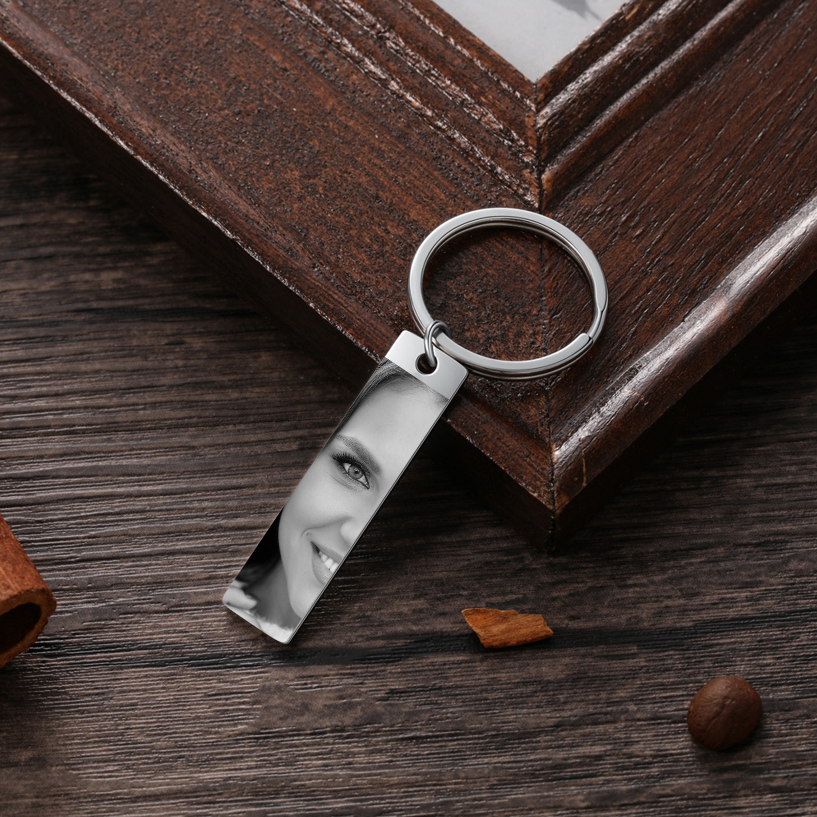 Custom Eye Photo Stainless Steel Keyring - Available in Silver & Gold & Black - Christmas Gift for Wife/Mum/Daughter/Sister | Jessemade
