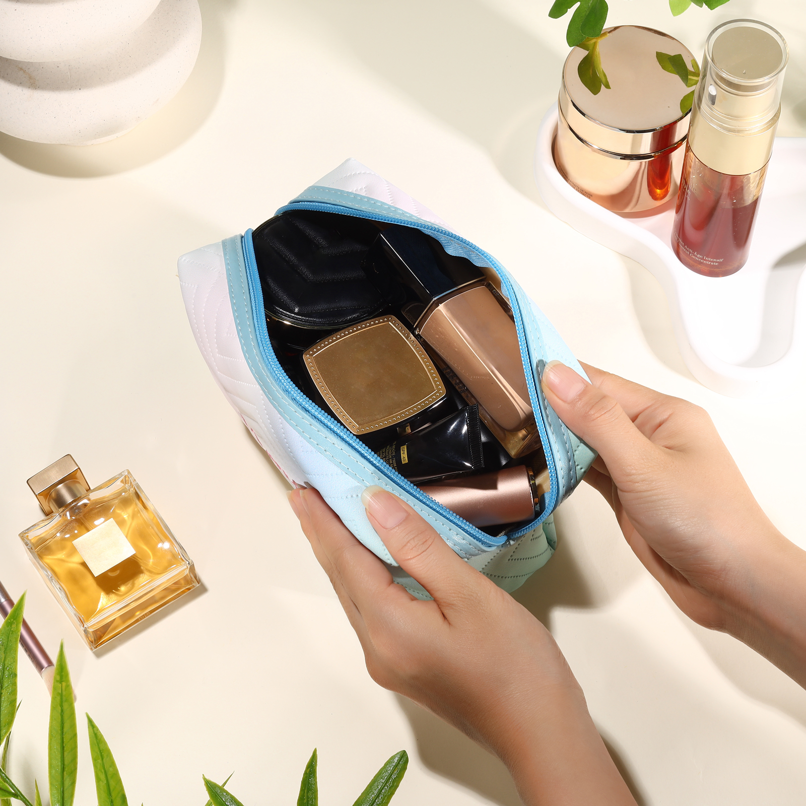 Personalised Gradient Embroidered Cosmetic Bag – Custom Name Toiletry Gift – Pink/Blue/Purple Options Gift for Her | Jessemade