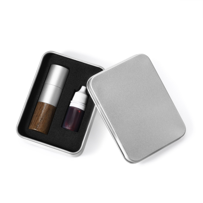 Personalized Golf Ball Pattern Seal – Elegant Wood Design