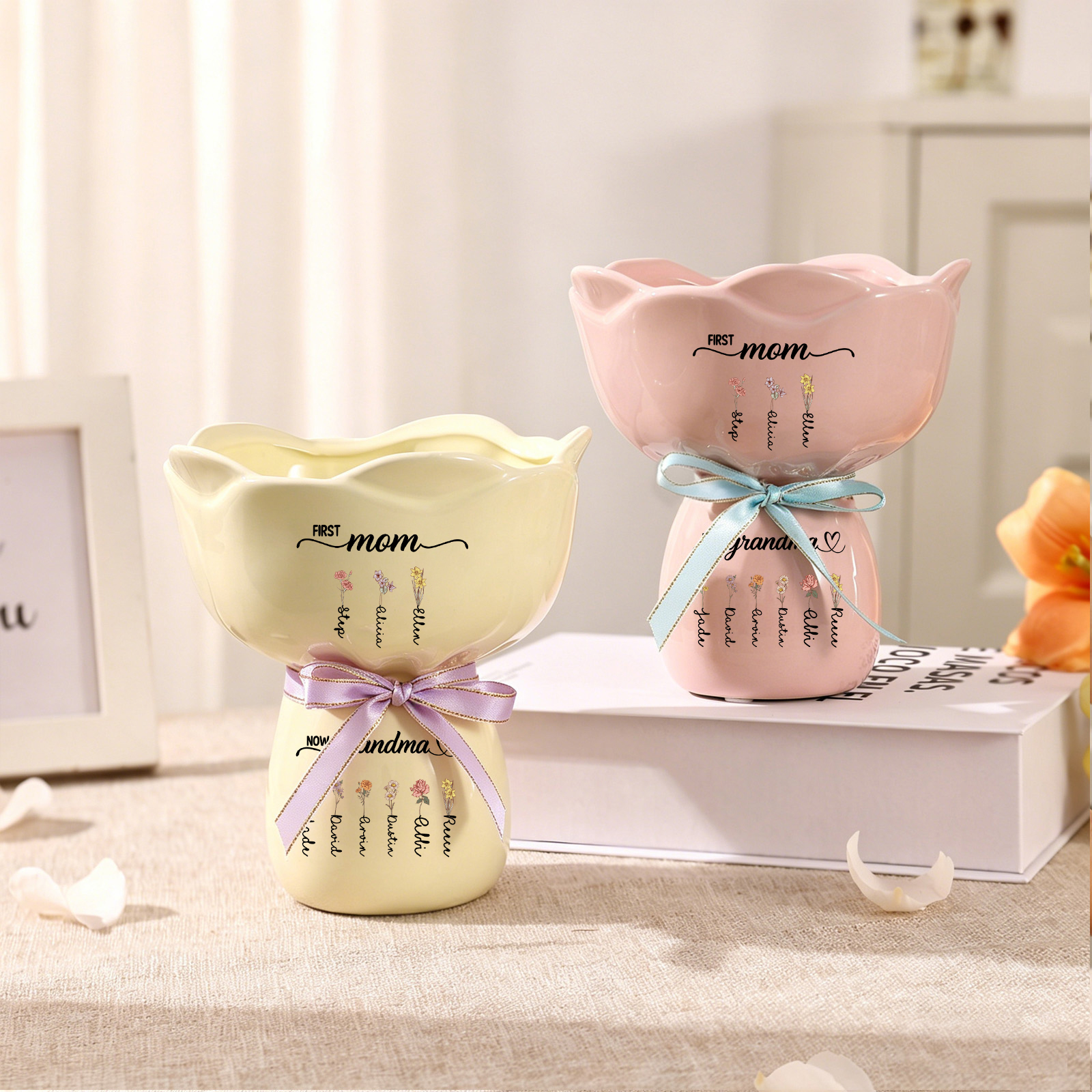 Personalized Bouquet Ceramic Birth Flower Vase with 2–12 Names for Mom or Grandma