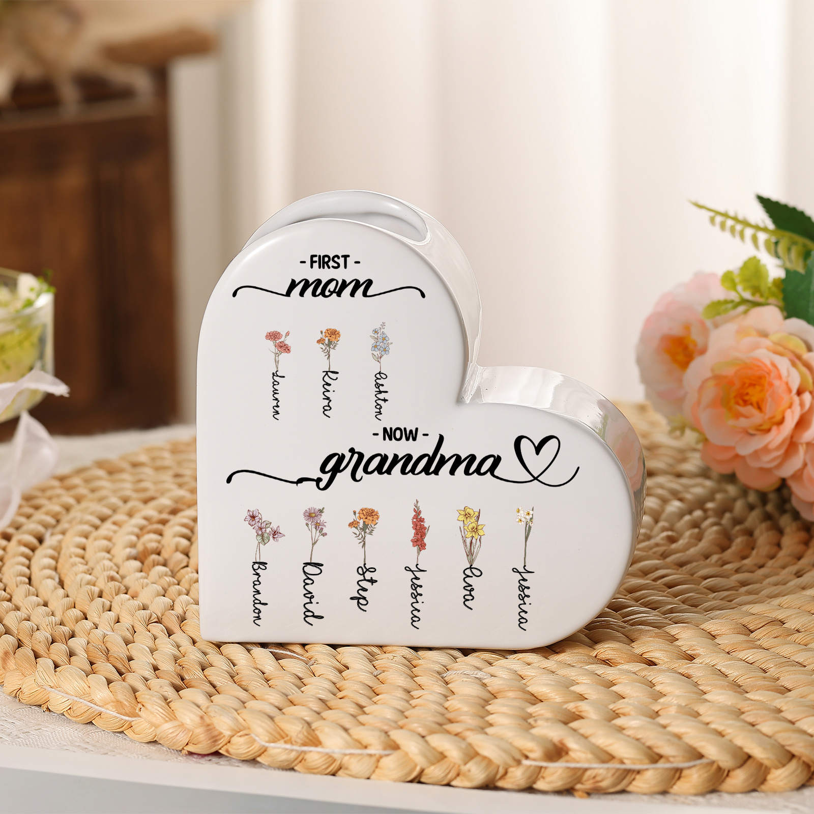 Personalized Ceramic Heart Vase with 2–12 Birthflowers and Names
