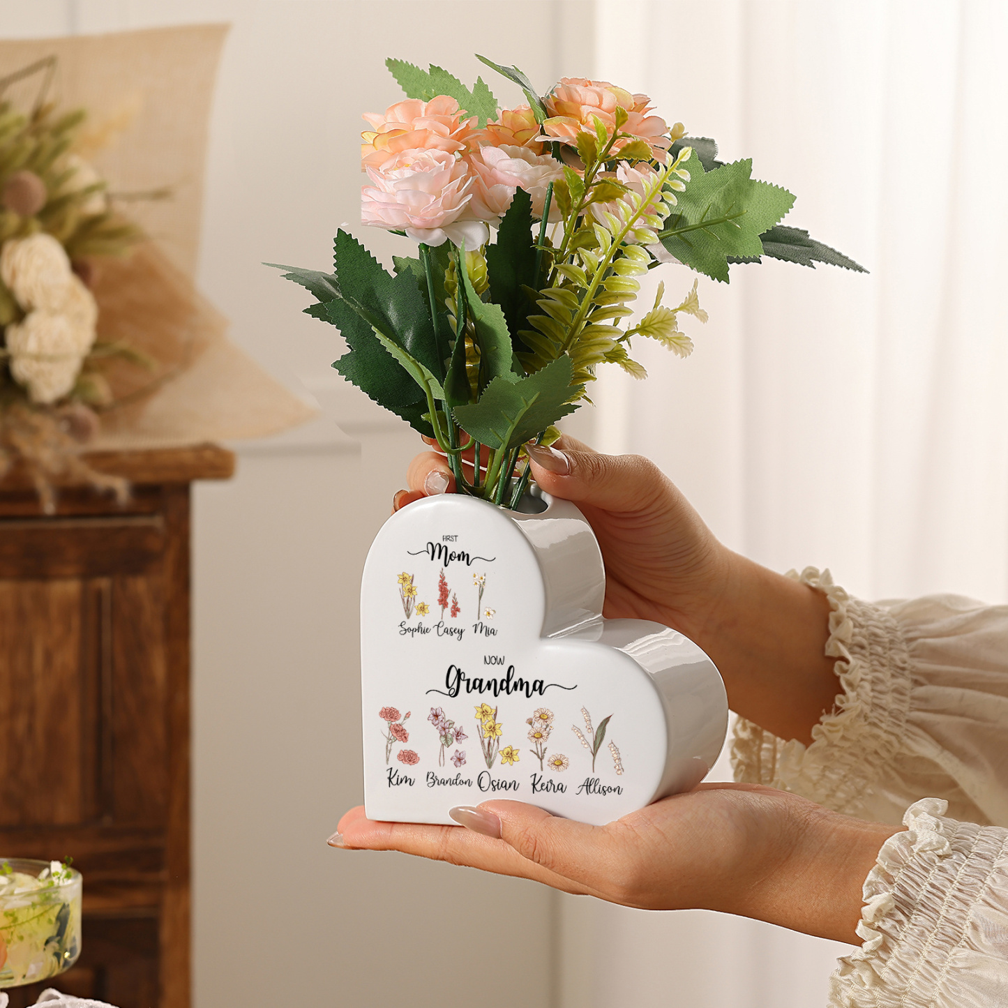 Personalized Ceramic Heart Vase Custom with 2–10 Names And Birth Flowers Mother’s Day Gift For Grandma And Mom