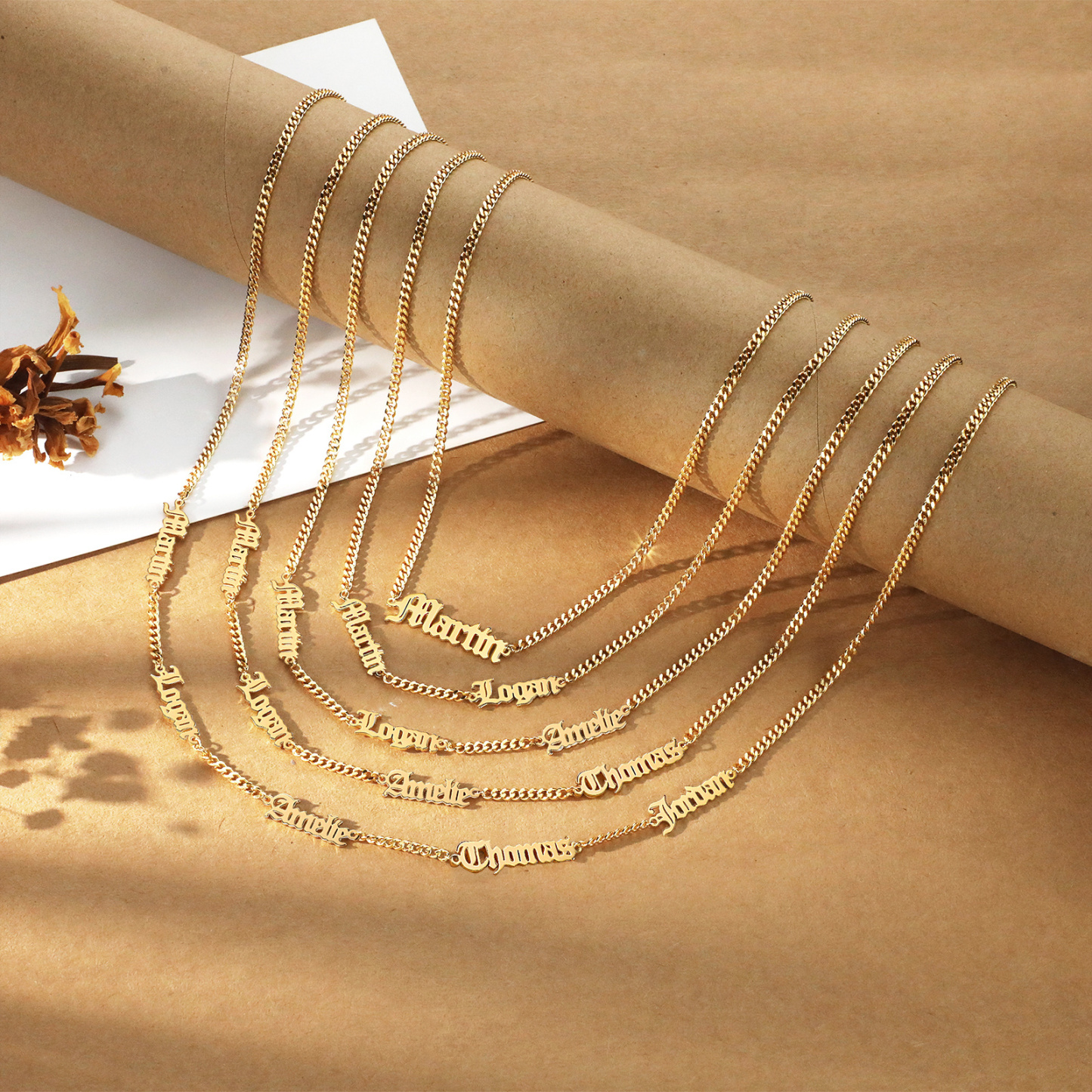 Personalized Gothic Men's Necklace with 1-5 Names