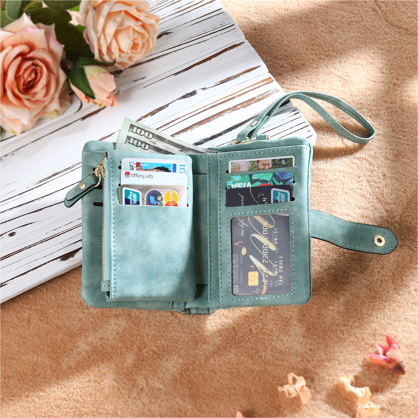 4 Names - Personalized Women's Wallet Customized 4 Names Hand in Hand Folding Women's Wallet Gift for Nan