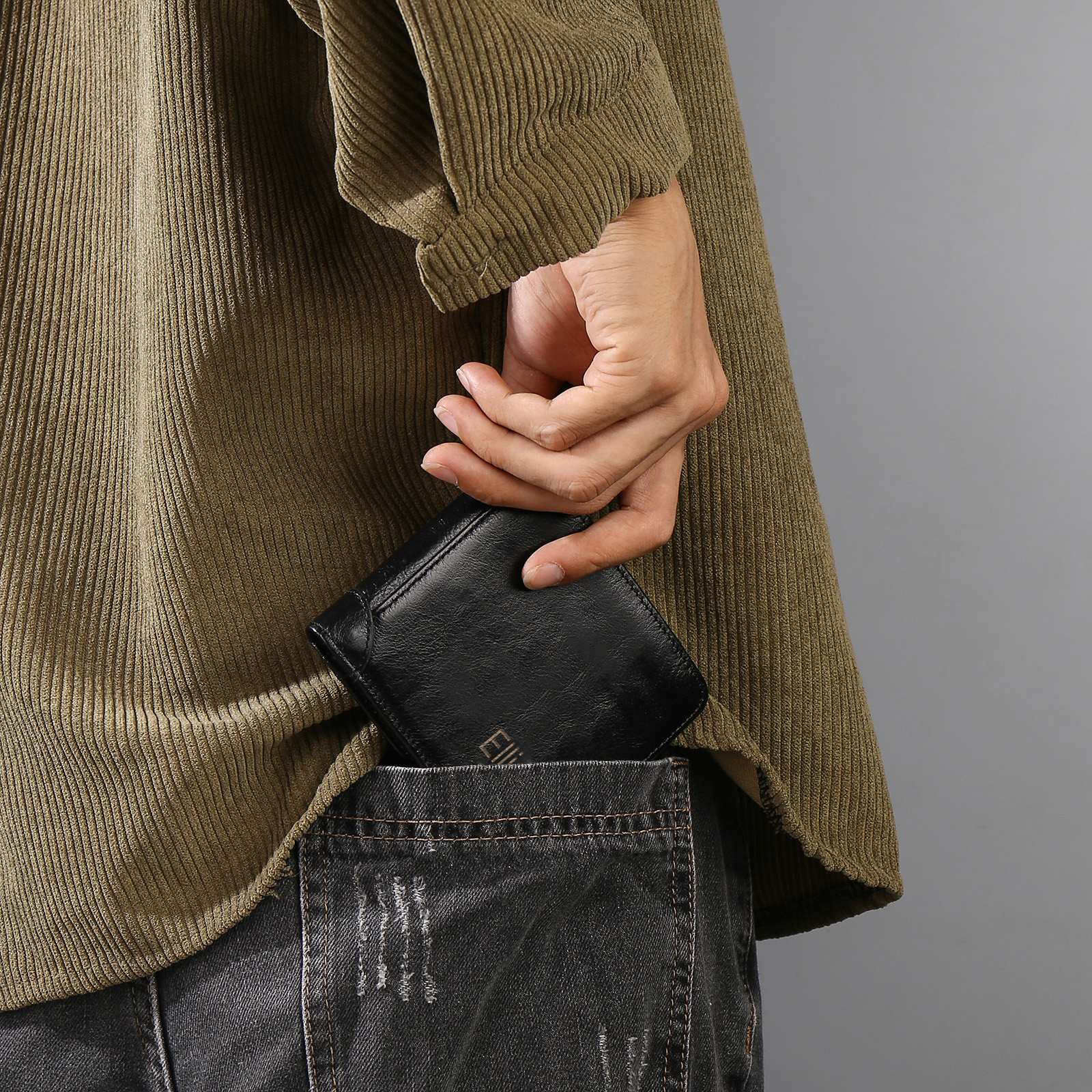 Personalized First  Layer Leather Men's Wallet - Custom Name and Letter Valentine's Day Gifts for Him | Jessemade