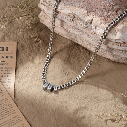 Personalized Mens Cuban Link Chain Necklace with 1–6 Names