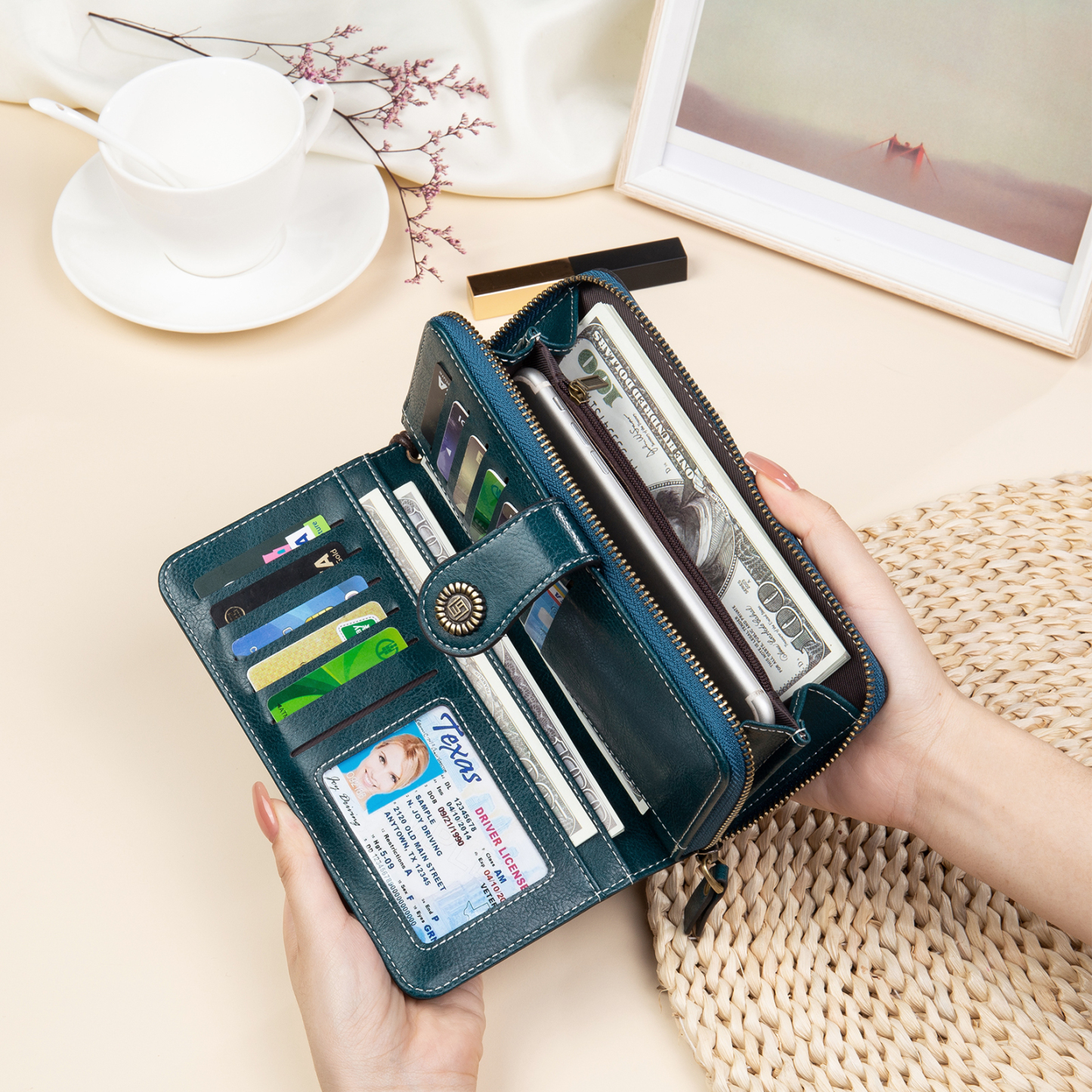 4 Colors Unisex Purse Personalized Leather Wallet Engraving Names Zip Wallet Gifts for Men Women