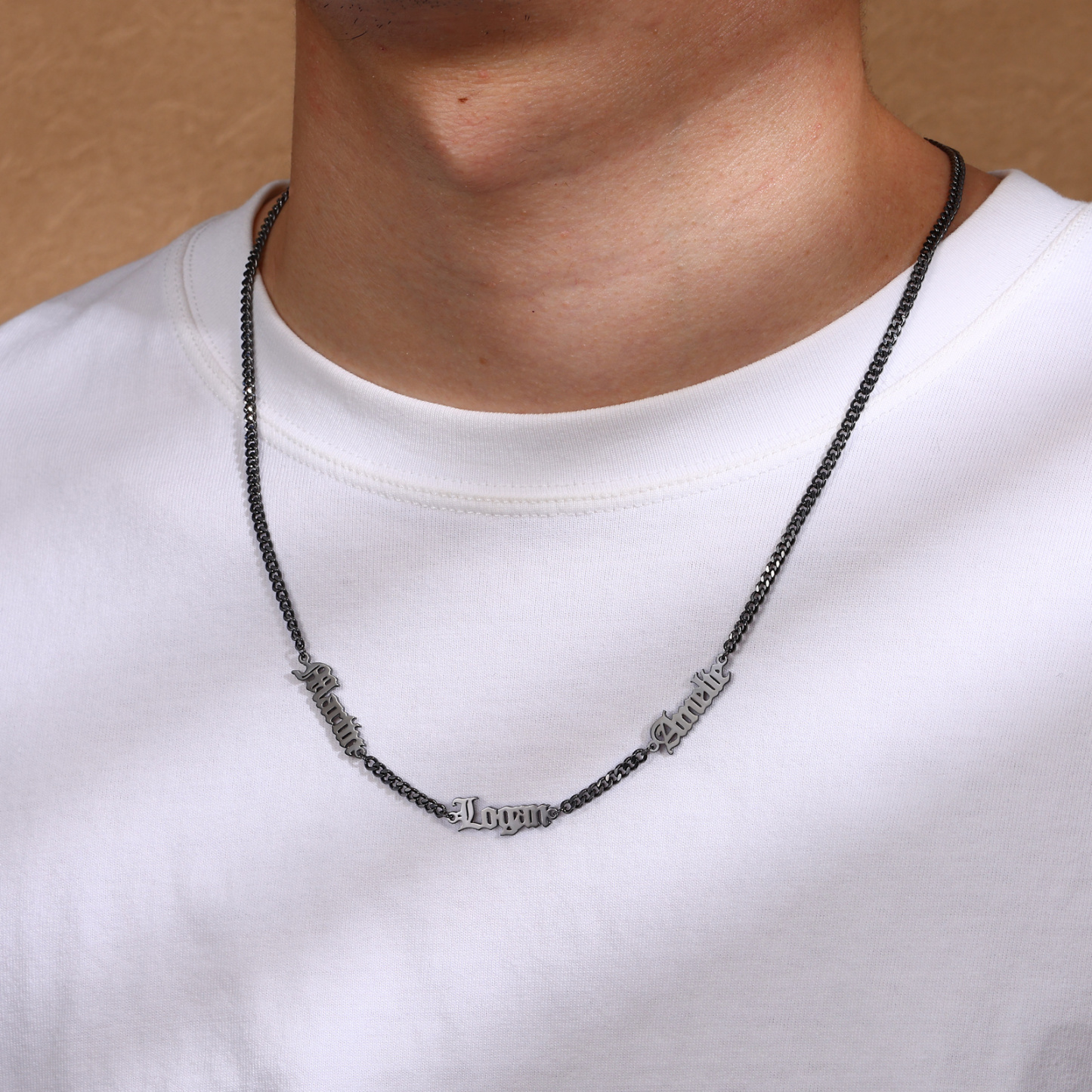 Personalized Gothic Men's Necklace with 1-5 Names