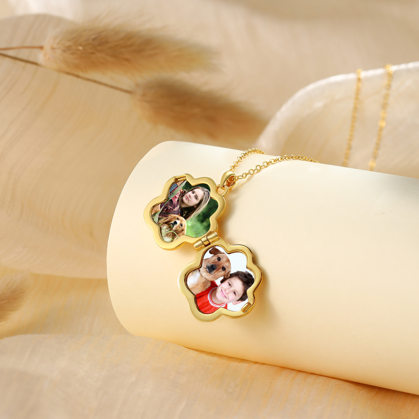 Custom Paw Photo Locket Necklace Personalized Gift for Pet Lovers for Mom, Dad, Friend | Jessemade