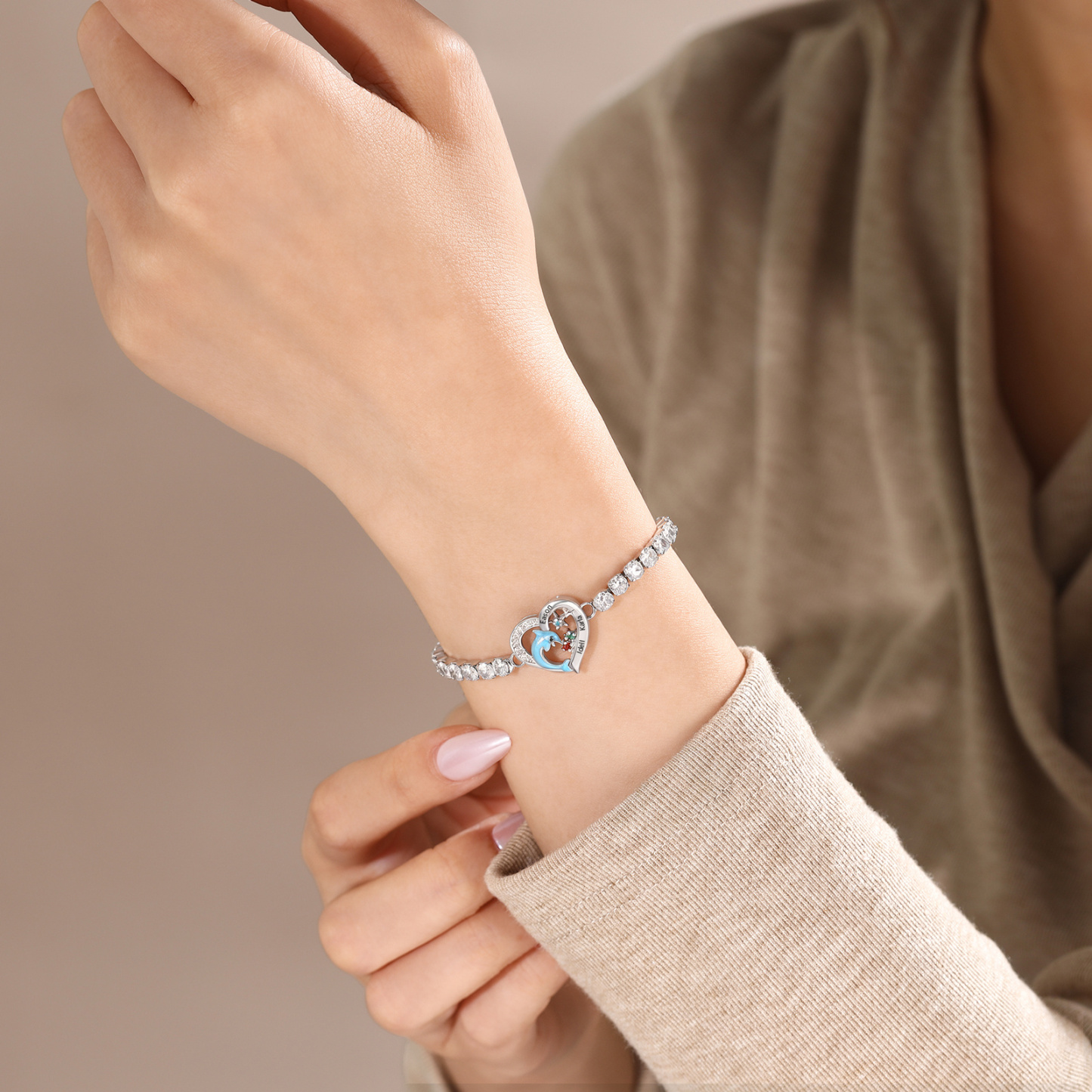 Personalized Dolphin Heart Bracelet with 2–5 Names & Birthstones for Women