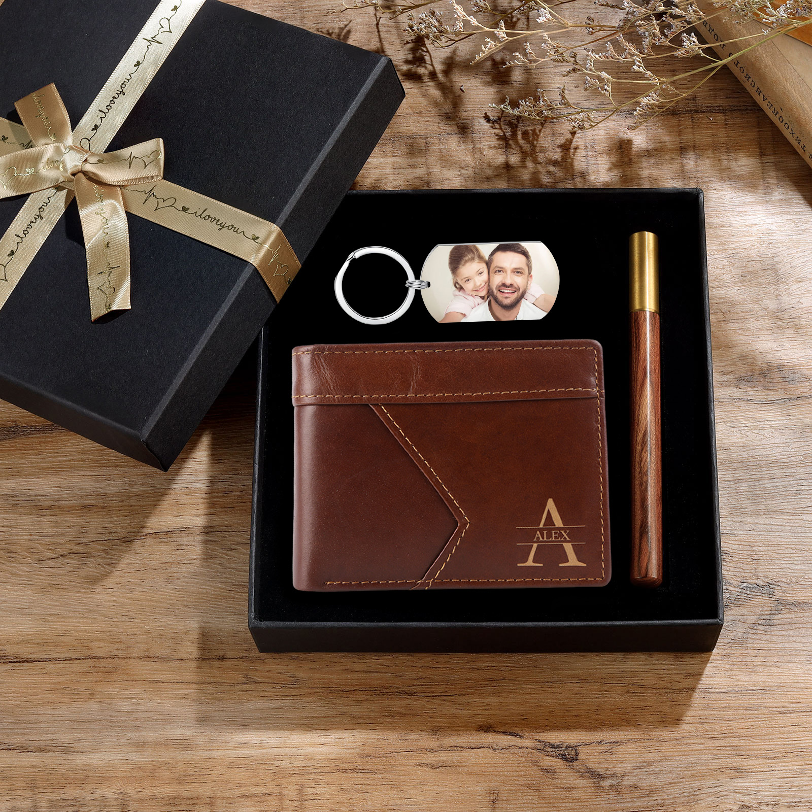 Personalized Leather Gift Set Bifold Wallet and Keychain Father's day Gift