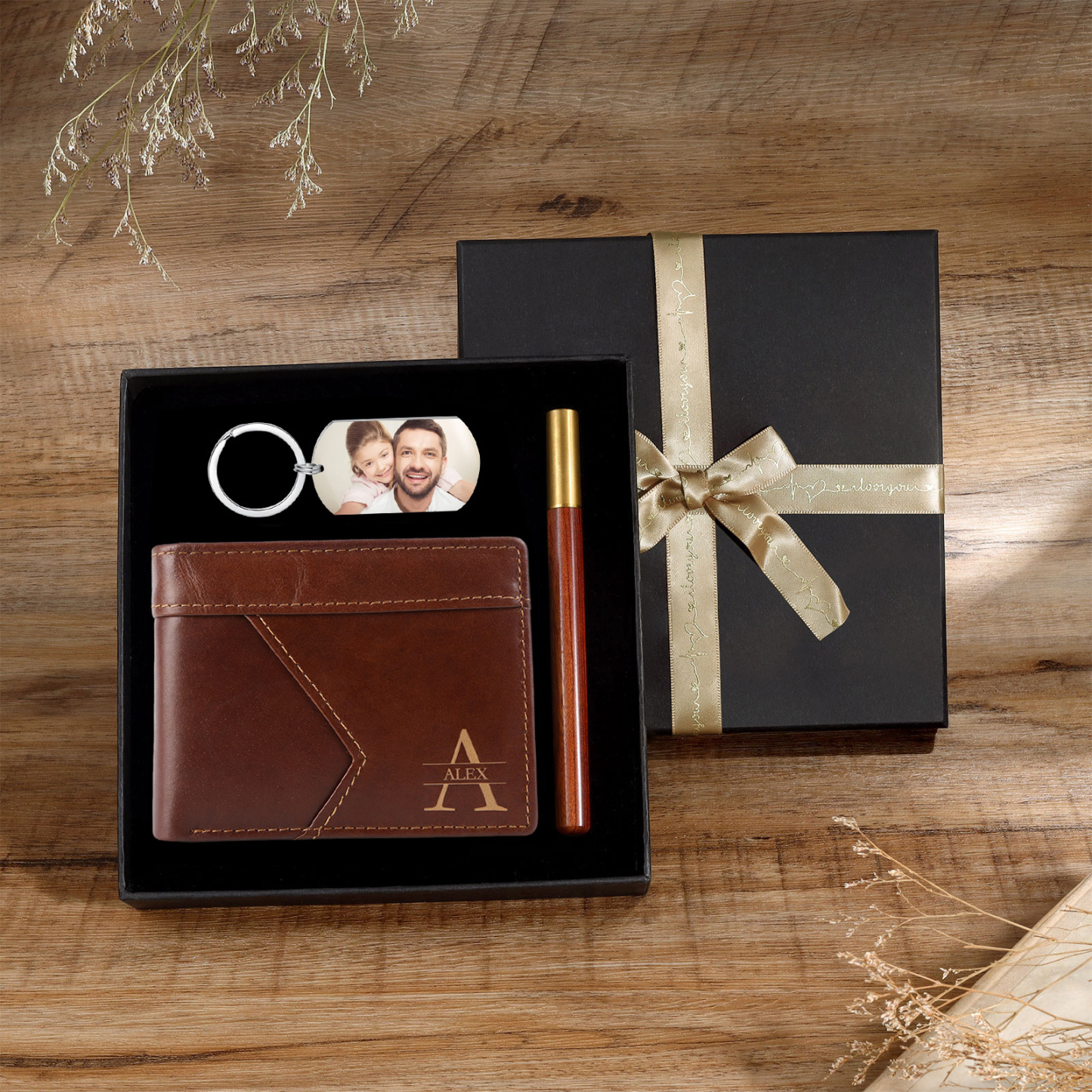 Personalized Leather Gift Set Bifold Wallet and Keychain Father's day Gift