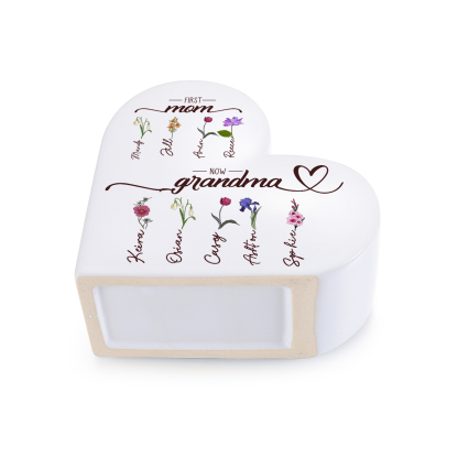 Personalized Heart-Shaped Ceramic Vase First Mom, Now Grandma Custom with 2–10 Birth Flowers and Names